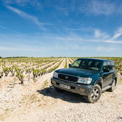 4x4 wine tours through the Quiot vineyards