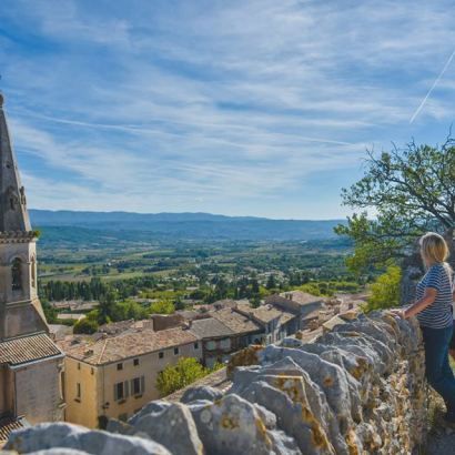 Visites guidées - Saint-Saturnin-lès-Apt, un village provençal Visites guidées - Saint-Saturnin-lès-Apt, un village provençal