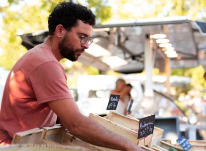 Marché du soir des producteurs à Pernes-les-Fontaines