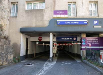 Parking Palais des Papes