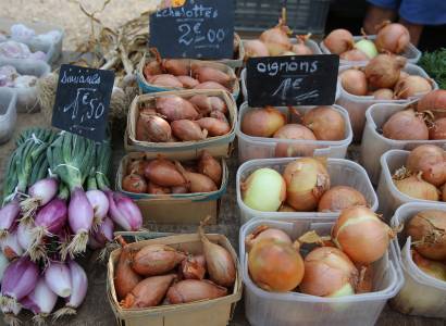 Marché de Pujaut