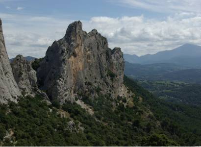 Circuit de randonnée - Dentelles de Montmirail - La tour sarrasine