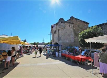 Le Marché hebdomadaire du dimanche