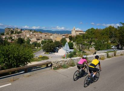 APT - Le plateau des Claparèdes à vélo