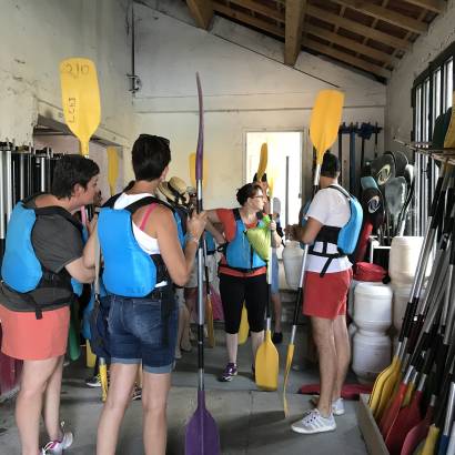 Canoe down the river Sorgue with CCKI
