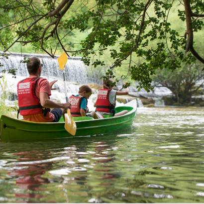 Canoe the river Sorgue with Kayak Vert