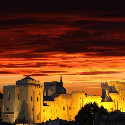 Avignon, la ténébreuse
