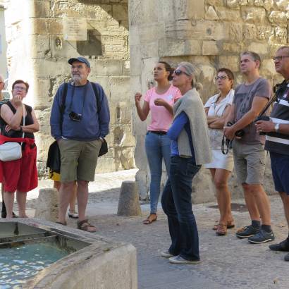 Visite Guidée - ville, Tour Ferrande, ancien quartier Juif et salons de l’Hôtel de Brancas