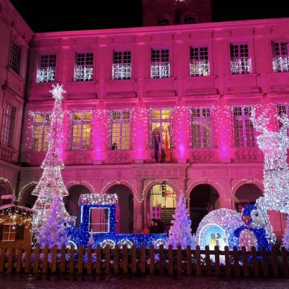 Mise en lumière du Château de Simiane