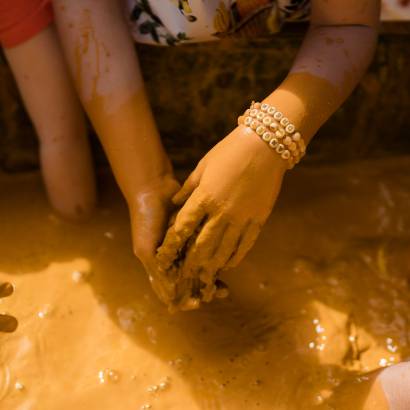 From ochre to paint workshop