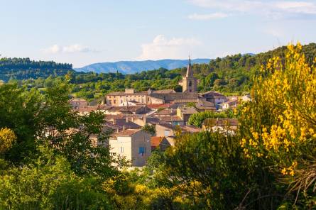 The village of Malemort-du-Comtat