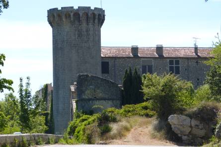Le Château et La Tour de la Pousterie